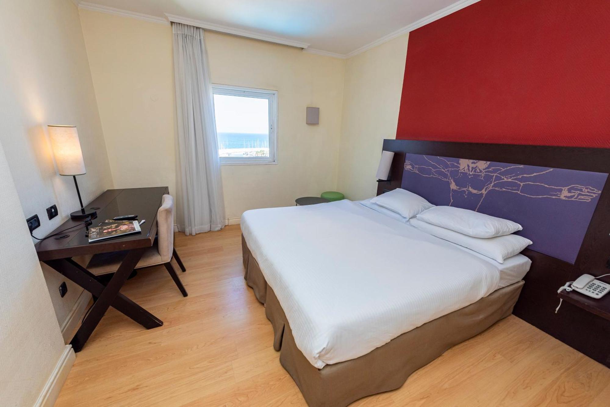 Hotel Basel Tel-Aviv Buitenkant foto